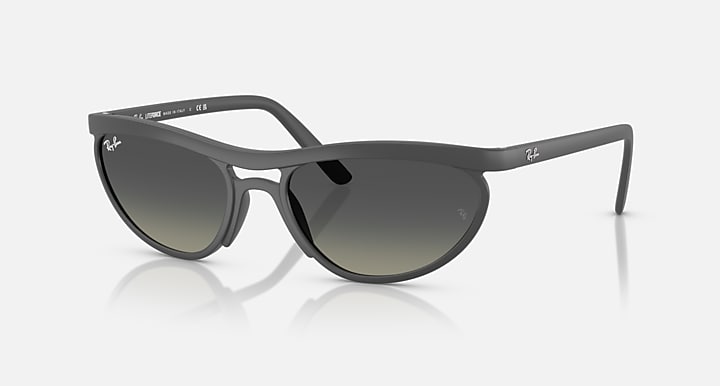Ray-Ban PREDATOR LITEFORCE Sand Grey with Grey Gradient Gradient lenses - Quarter
