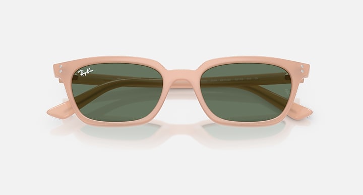 Ray-Ban ZAYA BIO-BASED Cloudy Natural Pink with Dark Green Solid Color lenses - Closed Front