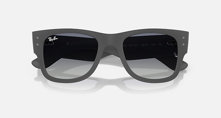Ray-Ban MEGA WAYFARER LITEFORCE Sand Gray; Sand Grey with Grey Gradient Blue Gradient lenses - Closed Front