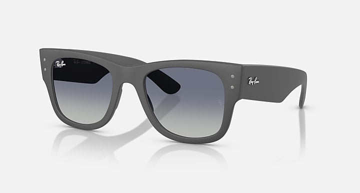 Ray-Ban MEGA WAYFARER LITEFORCE Sand Gray; Sand Grey with Grey Gradient Blue Gradient lenses - Quarter