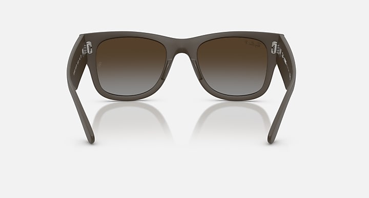 Ray-Ban MEGA WAYFARER LITEFORCE Sand Brown with Polarized Brown Gradient Gradient lenses - Back