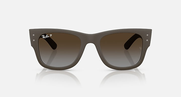 Ray-Ban MEGA WAYFARER LITEFORCE Sand Brown with Polarized Brown Gradient Gradient lenses - Front