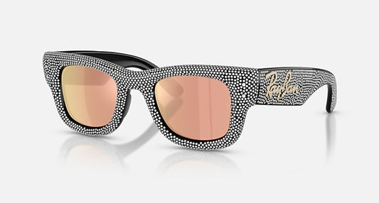 Ray-Ban WAYFARER PUFFER CRYSTAL PAVÈ EDITION Black with Dark Brown Mirror Rose Gold Mirror lenses - Quarter