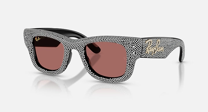 Ray-Ban WAYFARER PUFFER CRYSTAL PAVÈ EDITION Black with Dark Violet Solid Color lenses - Quarter