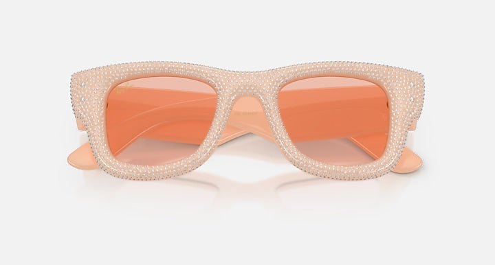 Ray-Ban WAYFARER PUFFER CRYSTAL PAVÈ EDITION Solid Nude with Dark Pink Solid Color lenses - Closed Front