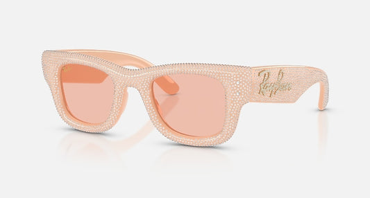 Ray-Ban WAYFARER PUFFER CRYSTAL PAVÈ EDITION Solid Nude with Dark Pink Solid Color lenses - Quarter