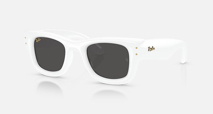 Ray-Ban WAYFARER PUFFER White with Ultra Black Solid Color lenses - Quarter