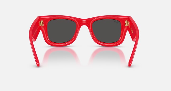 Ray-Ban WAYFARER PUFFER Red with Ultra Black Solid Color lenses - Back