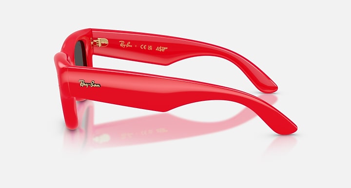 Ray-Ban WAYFARER PUFFER Red with Ultra Black Solid Color lenses - Lateral