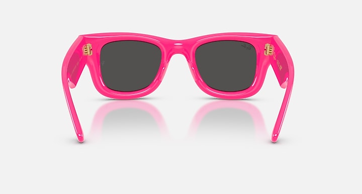 Ray-Ban WAYFARER PUFFER Fucsia with Ultra Black Solid Color lenses - Back
