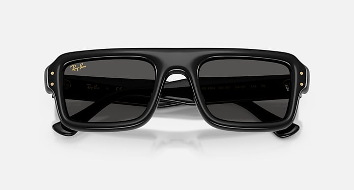 Ray-Ban FLACKO PUFFER Black with Ultra Black Solid Color lenses - Closed Front