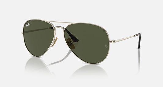 Ray-Ban AVIATOR TITANIUM Arista Gold with Green Solid Color lenses - Quarter