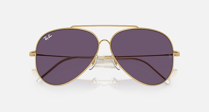 Ray-Ban AVIATOR REVERSE Arista Gold with Violet Solid Color lenses - Closed Front