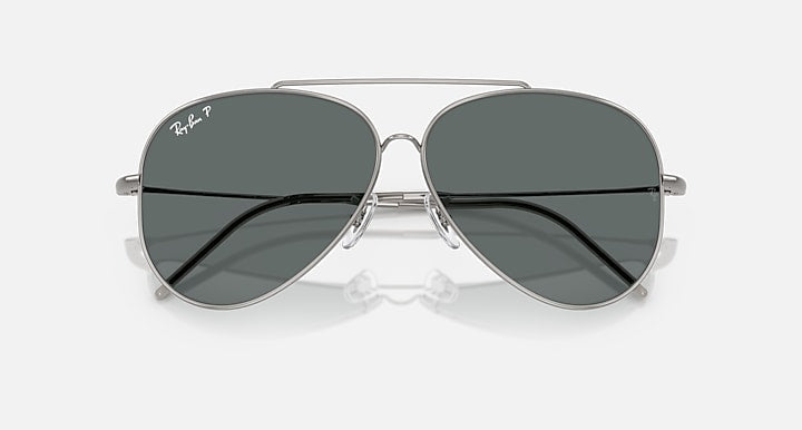 Ray-Ban AVIATOR REVERSE Gunmetal with Polarized Dark Grey Solid Color lenses - Closed Front