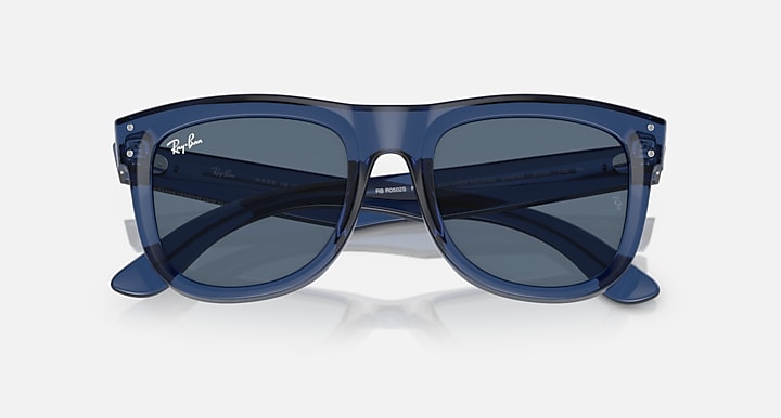 Ray-Ban WAYFARER REVERSE Transparent Navy Blue with Dark Blue Solid Color lenses - Closed Front