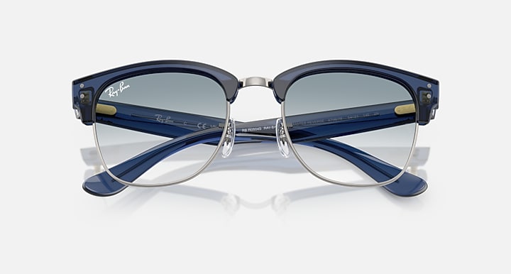 Ray-Ban CLUBMASTER REVERSE Transparent Navy Blue On Gunmetal; Transparent Navy Blue with Clear Gradient Blue Gradient lenses - Closed Front