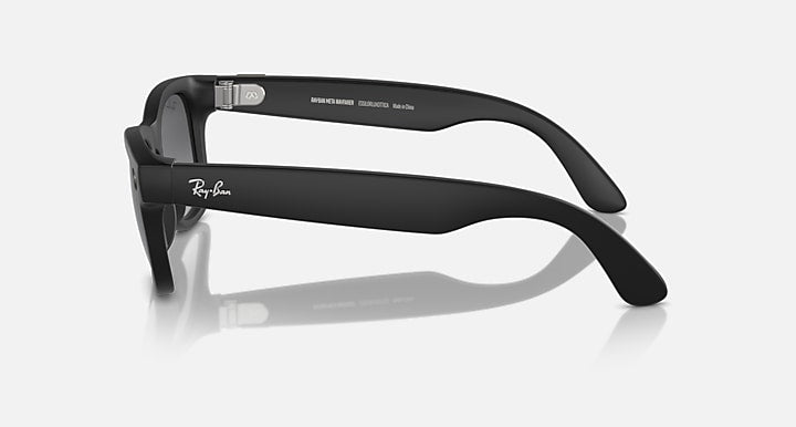 Ray-Ban RAY-BAN META WAYFARER - GEN 1 Black with Graphite Polarized Gradient lenses - Lateral
