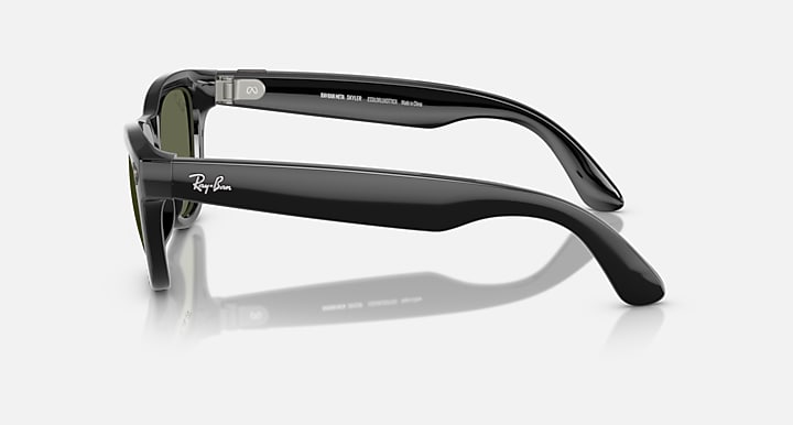 Ray-Ban RAY-BAN META SKYLER - GEN 1 Black with G-15 Green Polarized Solid Color lenses - Lateral