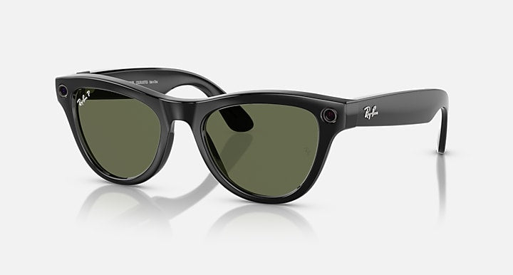 Ray-Ban RAY-BAN META SKYLER - GEN 1 Black with G-15 Green Polarized Solid Color lenses - Quarter