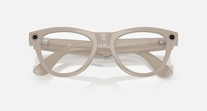 Ray-Ban RAY-BAN META SKYLER - GEN 1 Chalky Gray with Clear/Sapphire Transitions® lenses - Closed Front