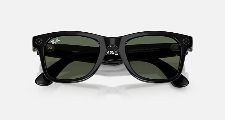 Ray-Ban RAY-BAN META WAYFARER - GEN 2 Black with G-15 Green Solid Color lenses - Closed Front