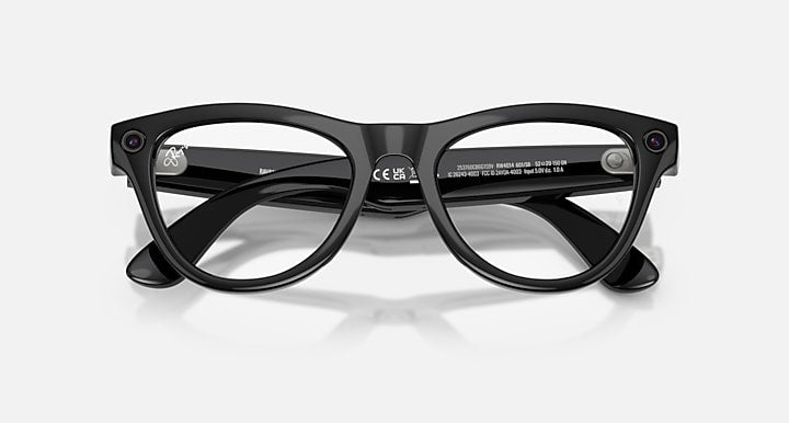 Ray-Ban RAY-BAN META SKYLER - GEN 2 Black with Clear Blue-Violet Light Filter lenses - Closed Front