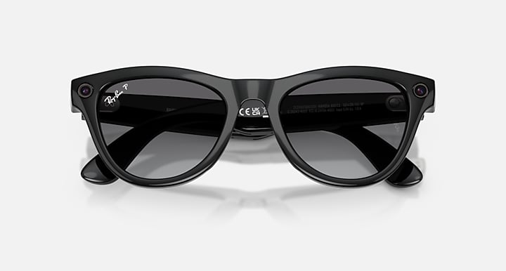 Ray-Ban RAY-BAN META SKYLER - GEN 2 Black with Polarized Gradient Graphite Gradient lenses - Closed Front